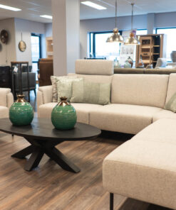 Alternative view of Bank Dora