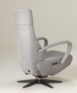 Alternative view of Twice 068