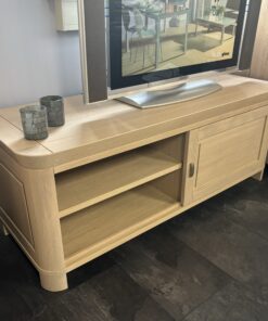 Alternative view of Opruiming! TV-meubel Faro 134 cm van € 939,- nu voor € 659,-