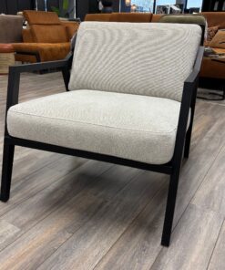 Opruiming! Fauteuil Liam Haveco Normaal € 895,- Nu voor € 595,-